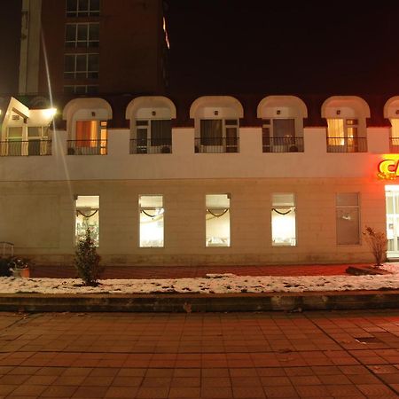 Hotel Ogosta Montana Ngoại thất bức ảnh